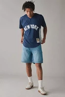 Mitchell & Ness MLB New York Yankees 2009 Derek Jeter Baseball Jersey Tee