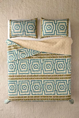 Jungalow Hypnotic Quilt Set