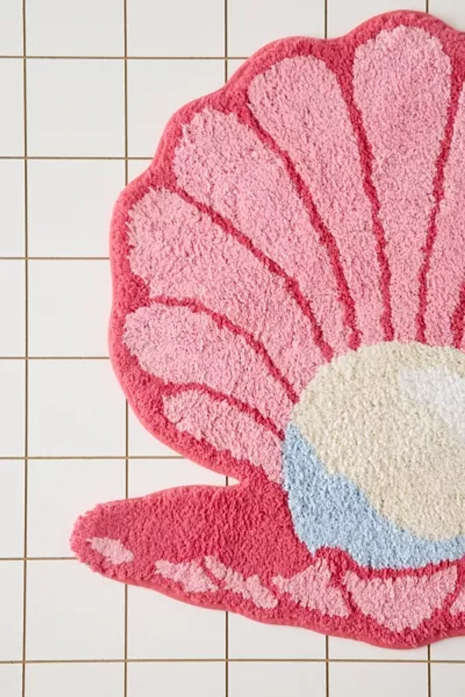 Clamshell Shape Tufted Bath Mat