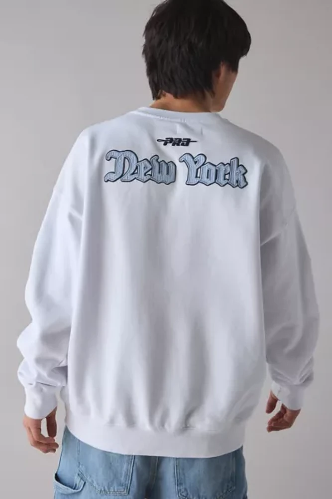 Pro Standard MLB New York Yankees Country Club Crest Graphic Crew Neck Sweatshirt