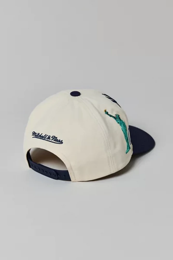 Mitchell & Ness MLB New York Yankees Champs Deadstock Hat