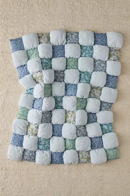 Printed Marshmallow Cloud Fleece Throw Blanket