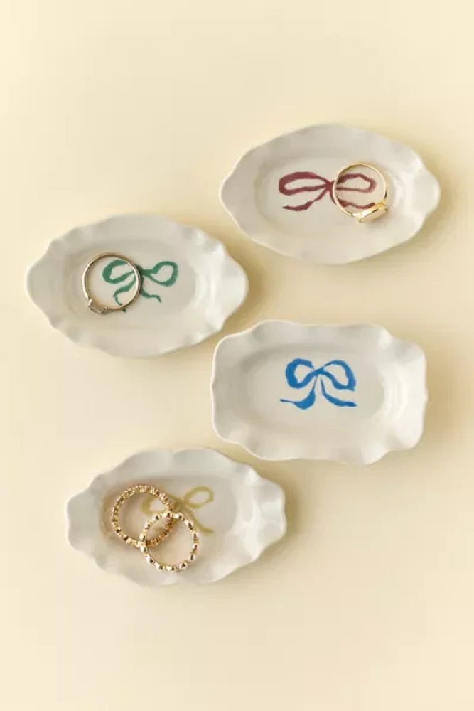 Bow Scalloped Ceramic Catch-All Dish