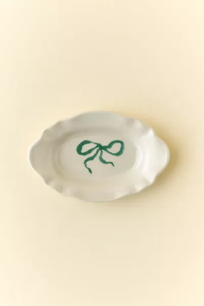 Bow Scalloped Ceramic Catch-All Dish