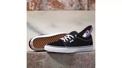 Vans | Skate Chukka Low Black/White Shoe