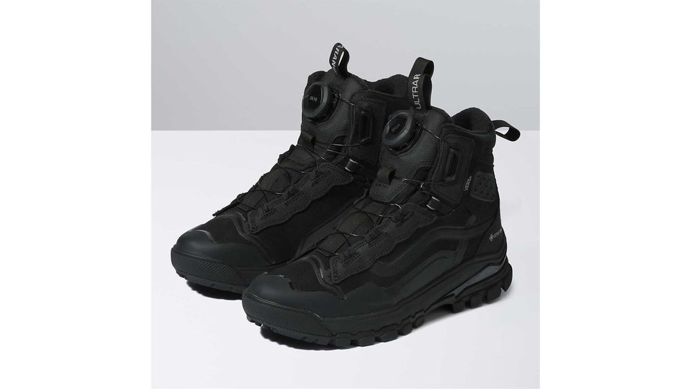 vans ultrarange exo boa