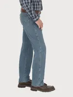 Wrangler Rugged Wear® Performance Series Regular Fit Jean Bleach Wash