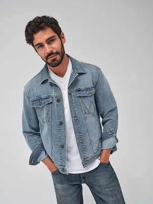 Men's Wrangler® Classic Denim Trucker Jacket Vintage Indigo