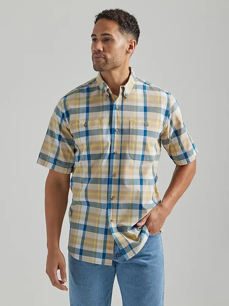 Wrangler Rugged Wear® Short Sleeve Easy Care Plaid Button-Down Shirt Khaki Blue