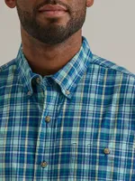 Wrangler Rugged Wear® Short Sleeve Wrinkle Resist Plaid Button-Down Shirt Deep Sea Blue