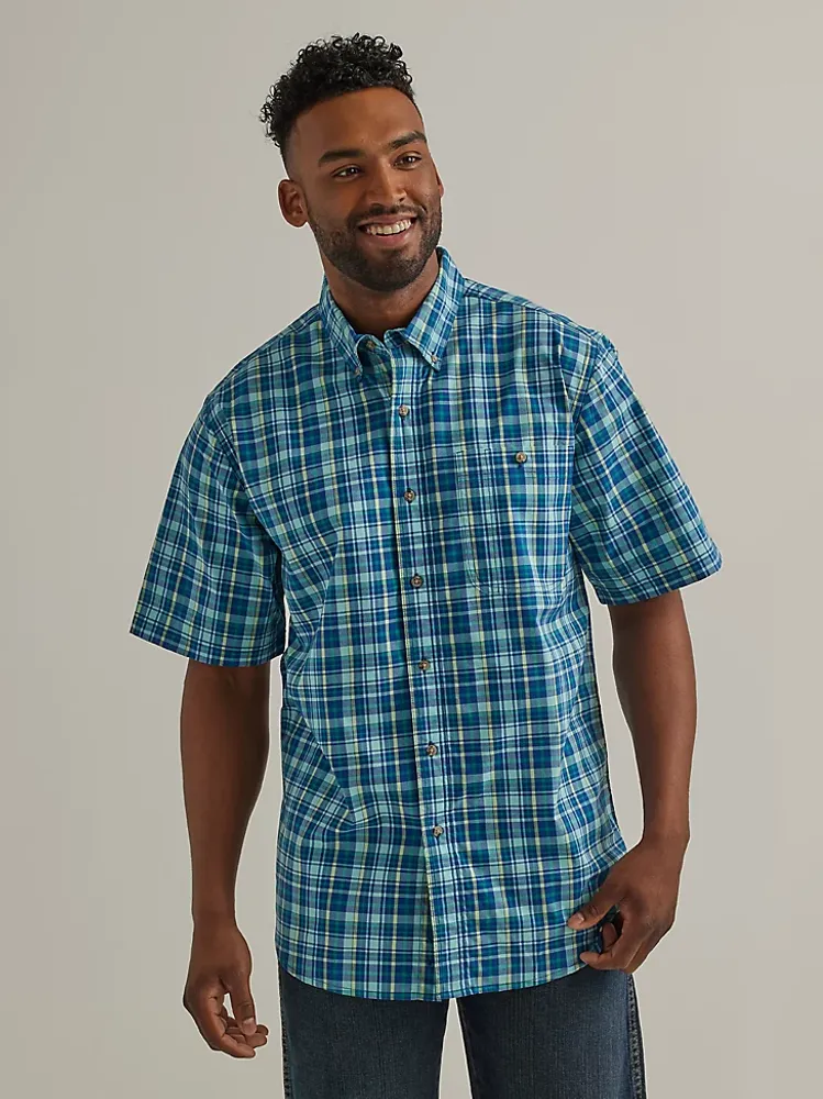 Wrangler Rugged Wear® Short Sleeve Wrinkle Resist Plaid Button-Down Shirt Deep Sea Blue