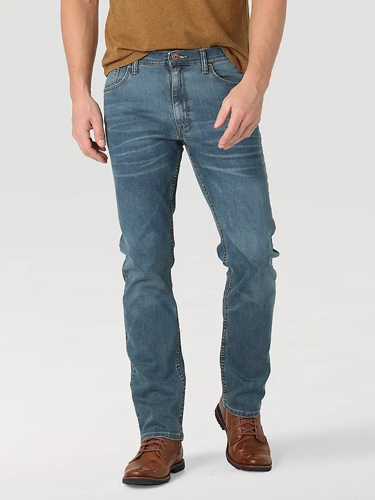 Wrangler Men's Slim Straight Fit Jean with Stretch