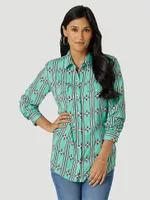 Women's Wrangler Retro® Long Sleeve Southwestern Stripe Western Snap Shirt Green Print