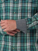 Men's Wrangler Retro® Premium Long Sleeve Western Snap Plaid Shirt Green Daze