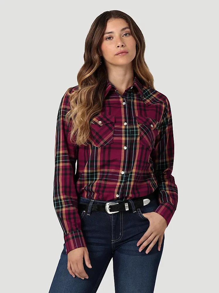 Women's Essential Long Sleeve Plaid Western Snap Top Magenta