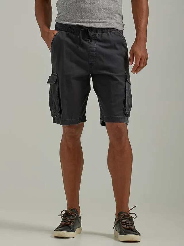 Men's Free To Stretch™ Relaxed Fit Cargo Short in Shadow Brown Camo