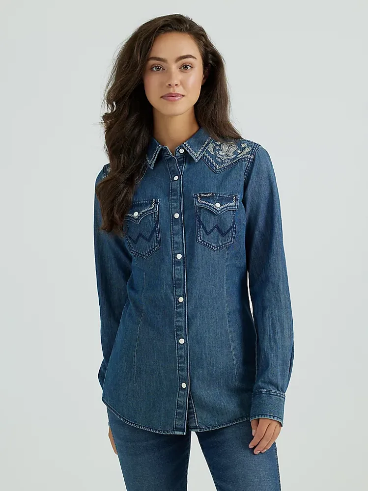 Women's Wrangler Embroidered Yoke Denim Snap Shirt Indigo