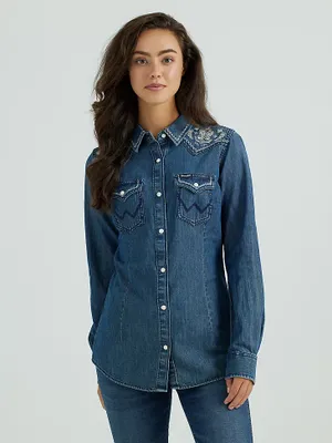 Women's Wrangler Embroidered Yoke Denim Snap Shirt Indigo