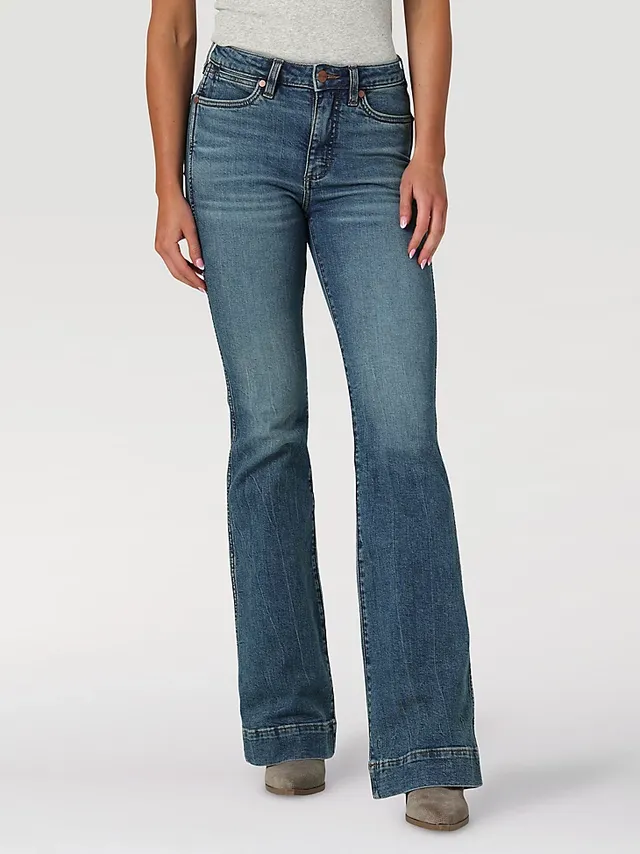 Wrangler Women's High-Waisted Fierce Flare, Brockton, 0-30 : :  Clothing, Shoes & Accessories