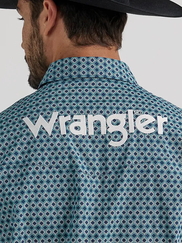 Men's Wrangler® Logo Long Sleeve Western Snap Print Shirt