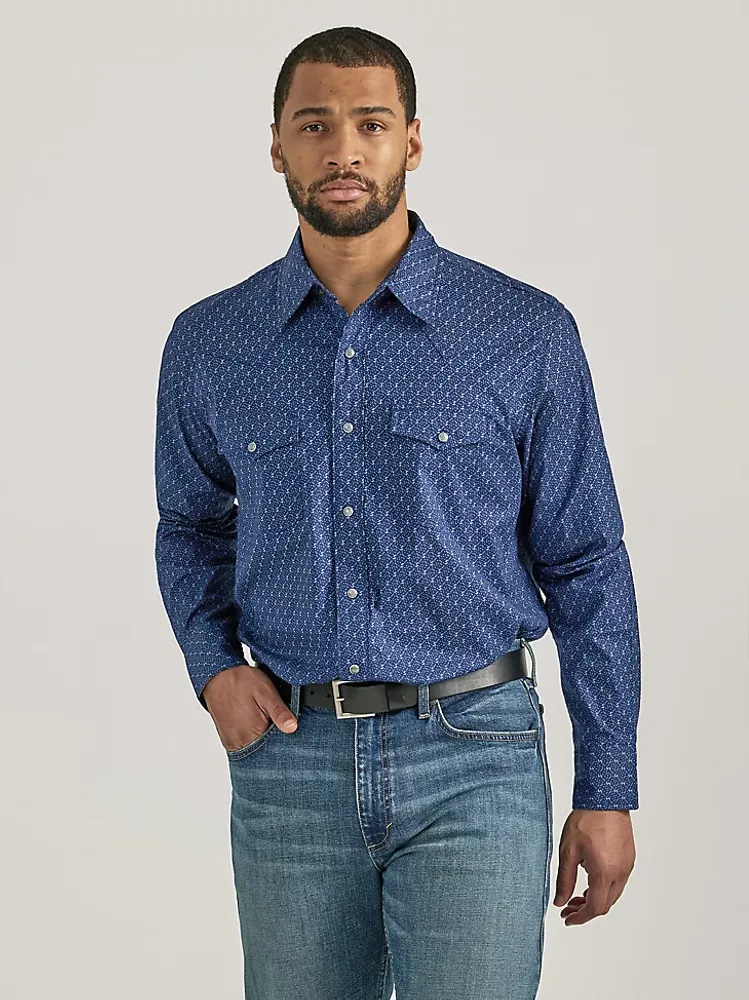 Mastering the Art of Rolling Up Shirt Sleeves with Flair – Real Men Real  Style