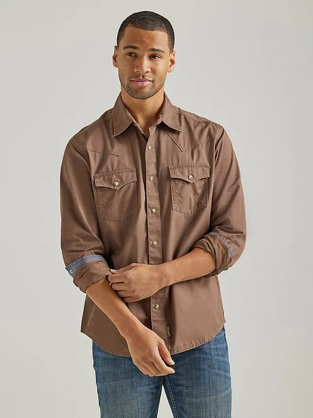 Wrangler Men's Wrangler Retro® Premium Long Sleeve Button-Down Solid Shirt  Pale Tan