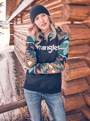 Women's Wrangler Retro® Logo Southwestern Yoke Pullover Hoodie Black