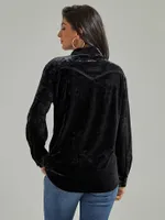 Women's Wrangler Retro® Long Sleeve Boyfriend Fit Button-Down Velvet Top Black