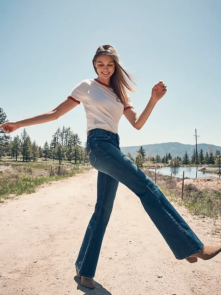  Wrangler Womens High-waisted Fierce Flare Jeans