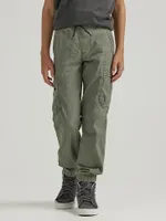 Boy's Wrangler® Free To Stretch Gamer Cargo Pant (-) Olive