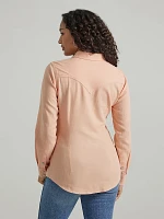 Women's Wrangler Retro® Long Sleeve Solid Western Snap Shirt Peach