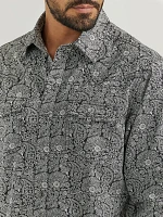 Men's Wrangler® Retro® Premium Long Sleeve Western Snap Printed Shirt Paisley Navy