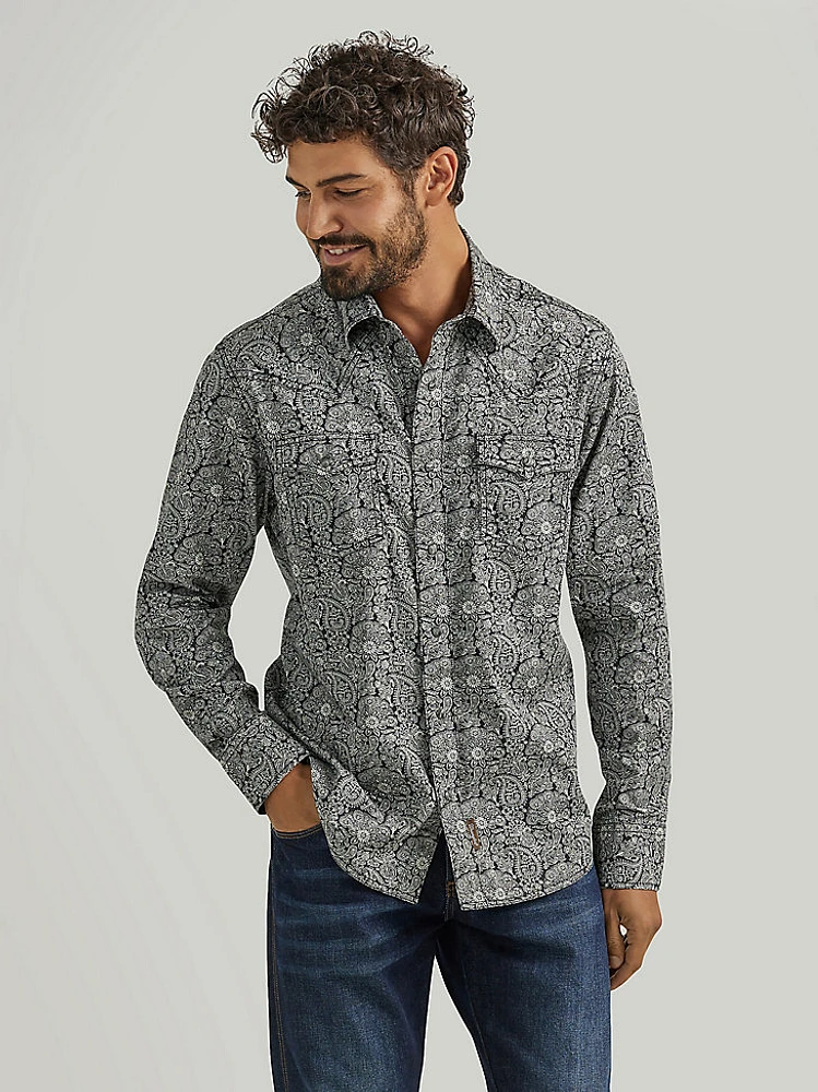 Men's Wrangler® Retro® Premium Long Sleeve Western Snap Printed Shirt Paisley Navy