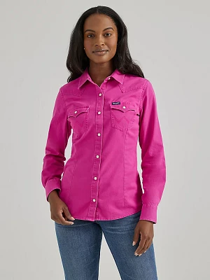 Women's Wrangler Retro® Long Sleeve Solid Western Snap Shirt Bold Pink