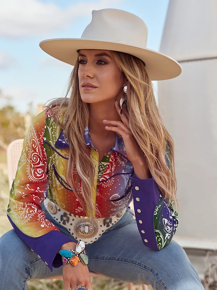 Wrangler x Lainey Wilson Rainbow Bandana Western Snap Shirt Rodeo Ben