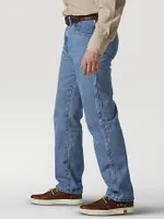 Wrangler Rugged Wear® Classic Fit Jean Rough Wash