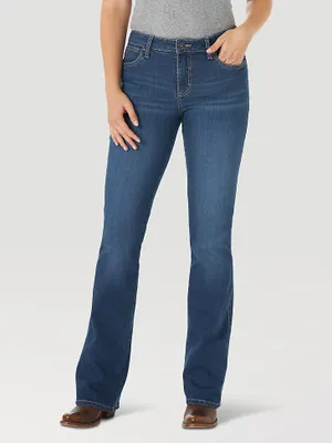 Aura from the Women at Wrangler® Instantly Slimming™ Jean Jennifer