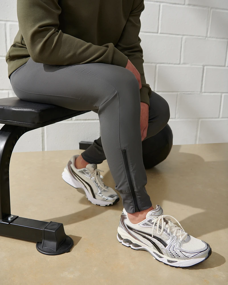 YPB motionTEK Training Jogger