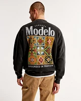 Modelo Graphic Crew Sweatshirt