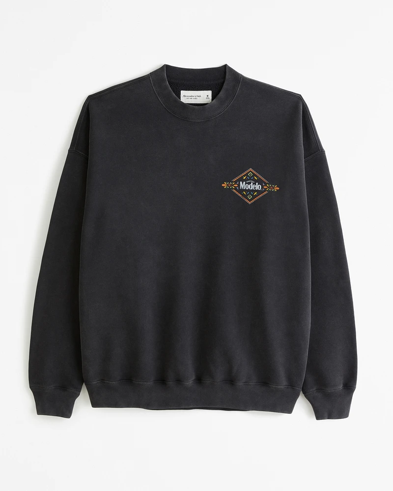 Modelo Graphic Crew Sweatshirt