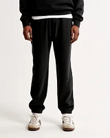 Essential Sweatpant