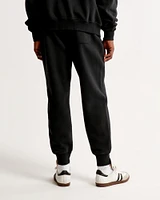 Essential Jogger