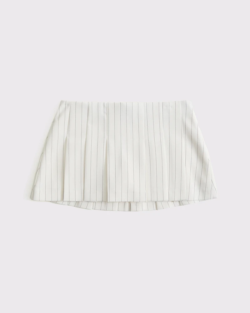 The A&F Scarlett Low Rise Micro Pleated Mini Skort