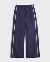 Essential Mid Rise Wide Leg Sweatpant