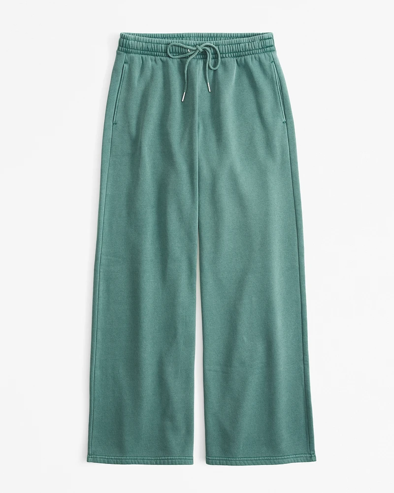 Essential Mid Rise Wide Leg Sweatpant