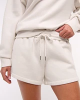 Mid Rise Sunday Short