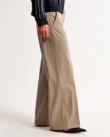 Low Rise Tailored Wide Leg Pant