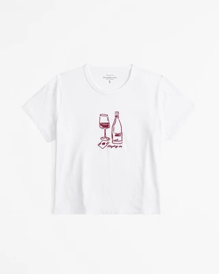 Short-Sleeve Staying Graphic Skimming Tee