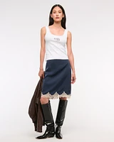Locket Graphic Scoopneck Tank