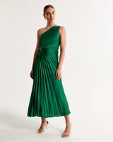 The A&F Giselle Pleated One-Shoulder Maxi Dress